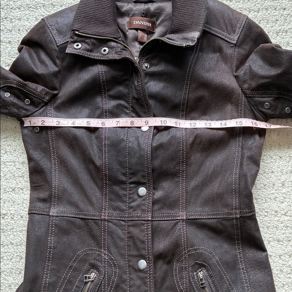 Danier Women’s Brown Leather Mid-Length Jacket Size 3XS Fits XS - Picture 8 of 13